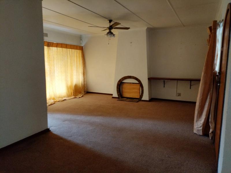 3 Bedroom Property for Sale in Vaalpark Free State
